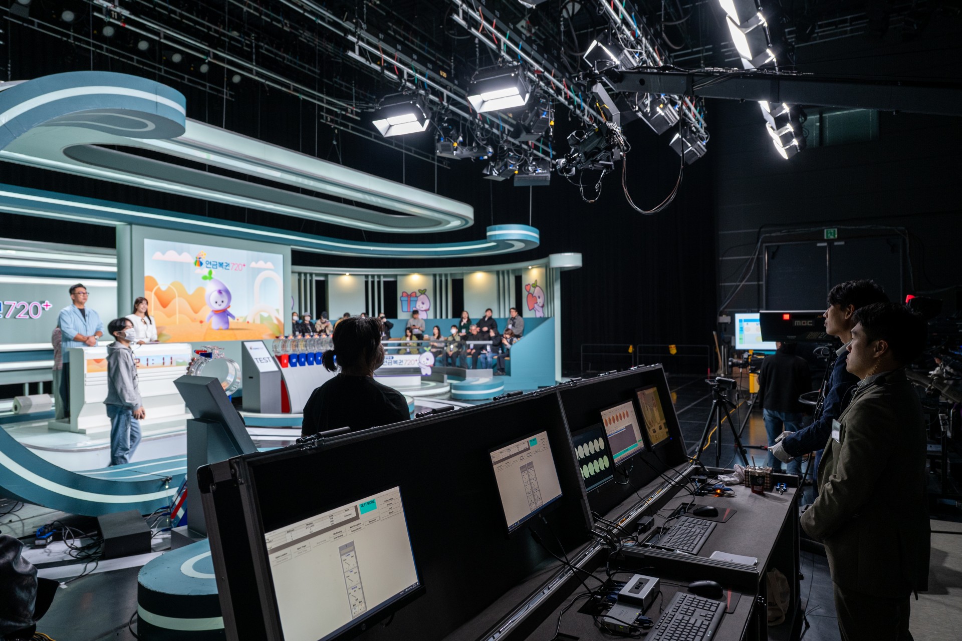 &lt;h5&gt;Results&lt;/h5&gt;
- 연간 언론홍보 계획 수립 및 복권기금 지원 사업 보도자료를 통해 정책 메시지 및 수혜자 사례 전달&lt;br /&gt;
- 월 4회 이상 보도자료 배포로 미디어 커버리지 확대 및 공식 채널 인지도 제고&lt;br /&gt;
- 이벤트 미디어 초청 및 F/U를 통한 현장 보도자료화 및 긍정적 여론 형성 유도&lt;br /&gt;
- 국내·외 복권 자료 조사/분석 및 월별 해외 복권 동향 분석을 통해 전략적 홍보 기반 마련&lt;br /&gt;
- 일 2회 미디어 모니터링으로 부정 이슈 실시간 대응 및 위기 관리 진행