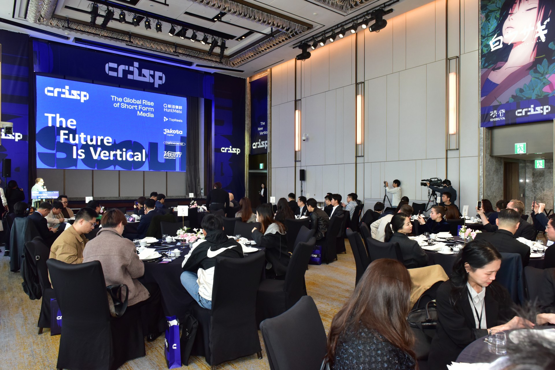 <h5>Results</h5>
- 국내 주요 일간지·경제지·통신사 커버리지 확보 및 176M 노출 달성<br />
- K-컬처 콘텐츠의 글로벌 확장 가능성에 대한 메시지 확산<br />
- PI 전략 기반 인터뷰 통해 숏폼 스토리텔링 콘텐츠 개념 및 사업 전략 홍보<br />